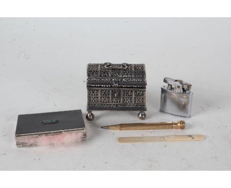Works of art to include Art Deco style powder compact, rolled gold propelling pencil, white metal casket, Ronson lighter, bon