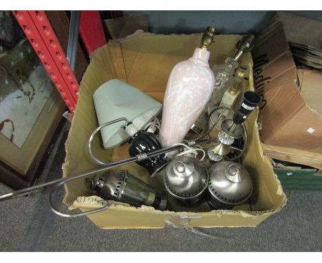 A box of assorted lighting including hanging lanterns on stand and table lamps