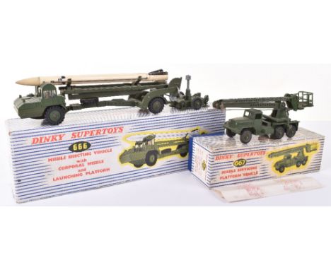 Dinky Toys 666 Missile Erector vehicle with corporal missile and launching platform (missing inner packing-missile has been r