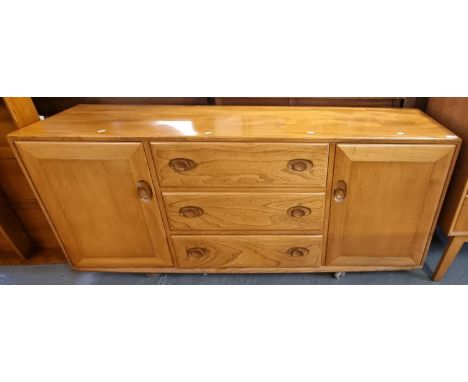 Mid century elm 'Ercol' sideboard with gold sticker. (B.P. 21% + VAT)Generally nice clean condition - minor wear only. 