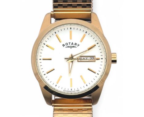 A Rotary gold-plated gents watch, inscribed to back GB03434/03(13614). Case diameter approx 35mm. Watch is winding and tickin