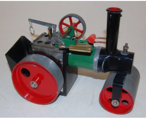 A tinplate Mamod engine 