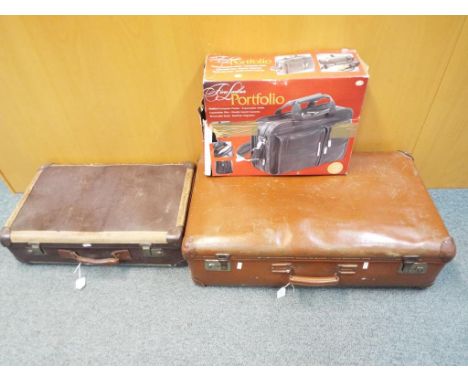 Two vintage suitcases and a fine leather portfolio case in original box (3)