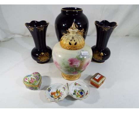 A good collection of ceramics to include a Royal Vienna pottery vase with lid in the Royal Worcester style (AF), a pair of Li