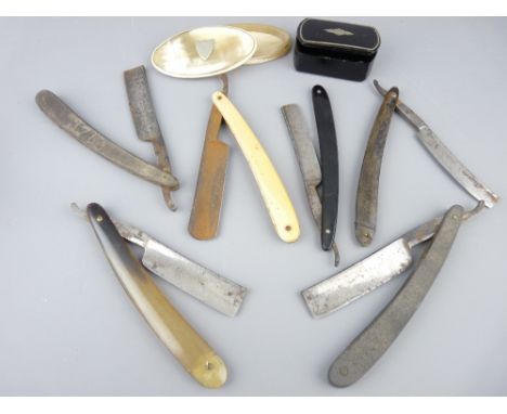 COLLECTION OF VINTAGE CUT THROAT RAZORS with a horn oval snuff box and a papier mache example