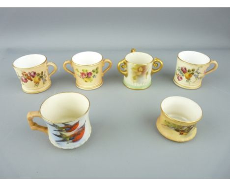 ROYAL WORCESTER - THE FOLLOWING TWENTY-FIVE LOTS OF ROYAL WORCESTER ARE A ONE OWNER COLLECTION FROM AN OLD ESTABLISHED LLANDU