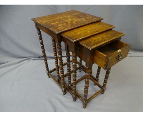 SET OF THREE OAK SIDE TABLES, the smaller with single drawer, all on bobbin turned supports, 61cms height, 39.5cms width, 32.