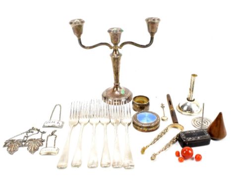 A small group of silver and silver plated items to include an Elizabeth II hallmarked three sconce candelabra (on loaded base