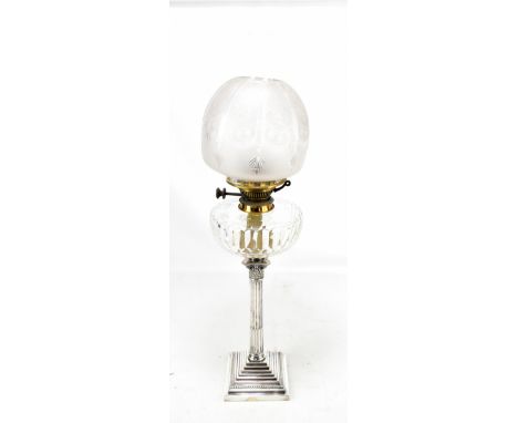 A Victorian electroplated Corinthian column oil lamp with clear glass reservoir, height 75cm.Additional InformationUsual frit