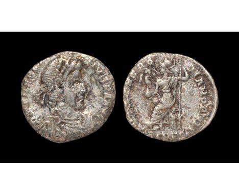 393-394 AD. Milan mint. Obv: DN THEODO-SIVS PF AVG legend with pearl-diademed, draped, cuirassed bust right. Rev: VIRTVS ROMA