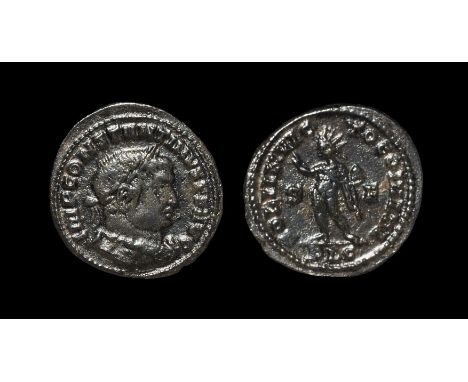 313-314 AD. Lyons mint. Obv: IMP CONSTANTINVS PF AVG legend with laureate, draped and cuirassed bust right, seen from the bac