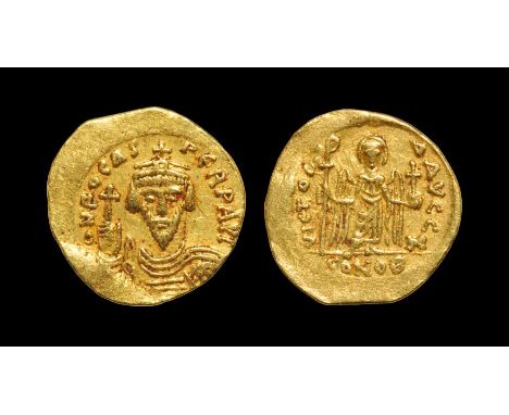 607-609 AD. Constantinople mint. Obv: oN FOCAS PERP AVG legend with draped and cuirassed bust facing, wearing crown surmounte