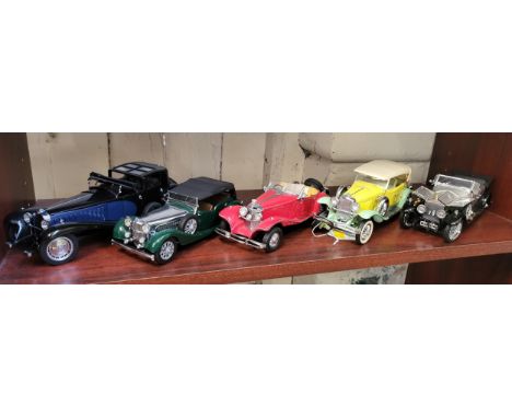 Five Danbury Mint 1:24 scale cars including Jaguar XK120 (5)