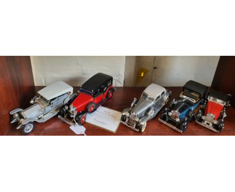Five Franklin Mint 1:24 scale cars including 1907 Rolls-Royce Silver Ghost. (5)