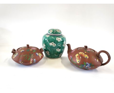 A Chinese green ground Ginger jar and cover (small chip to lid) 15.5cm, a Yixing stoneware teapot with lid and lidded bowl wi