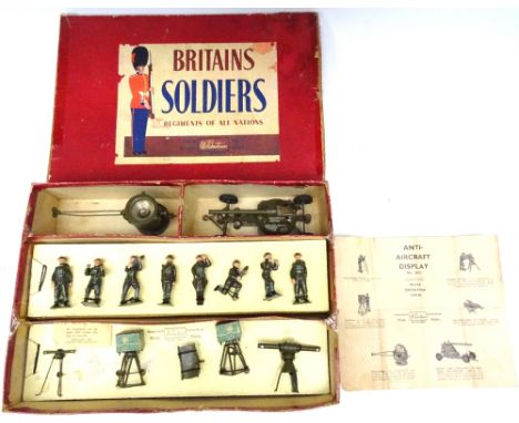 Britains set 2052, Anti-Aircraft Display with leaflet, khaki finish to instruments and gun in original ROAN box (Condition Ve