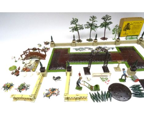 Britains Miniature Gardening Low Stone Walls eleven pieces, sixteen stone pillars, twenty-six flower beds, four square tubs, 