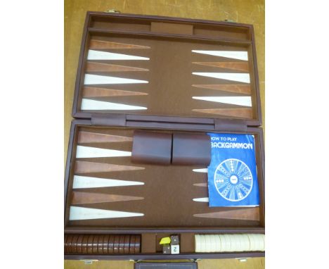 BACKGAMMON SET