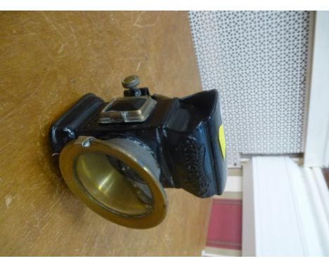 JOSEPH LUCAS LTD 'KINGLET' BIKE LAMP