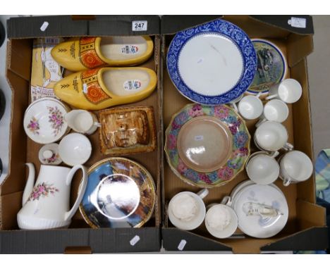 A mixed collection of items to include Royal Doulton decorative wall plates, greys pottery fruit bowl, commemorative items, D