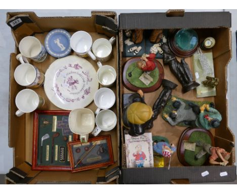 A collection of golfing related items to include resin figures of golfers, ceramic mugs, plates etc  