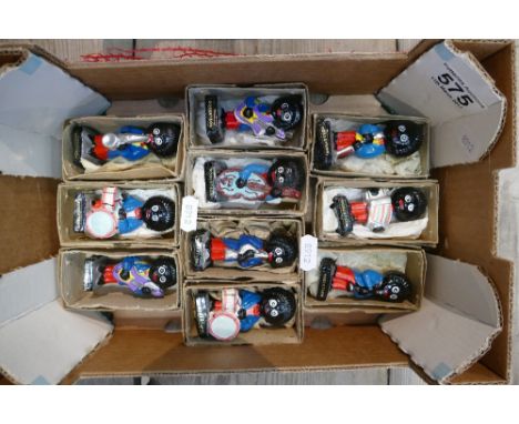 Boxed Ceramic Robinson Jam  Advertising figures (10)