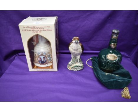 A ceramic Spode flagon of Royal Salute 21 year old Blended Scotch Whisky 75cl, in cloth pouch with label, a Wade Scotch Whisk