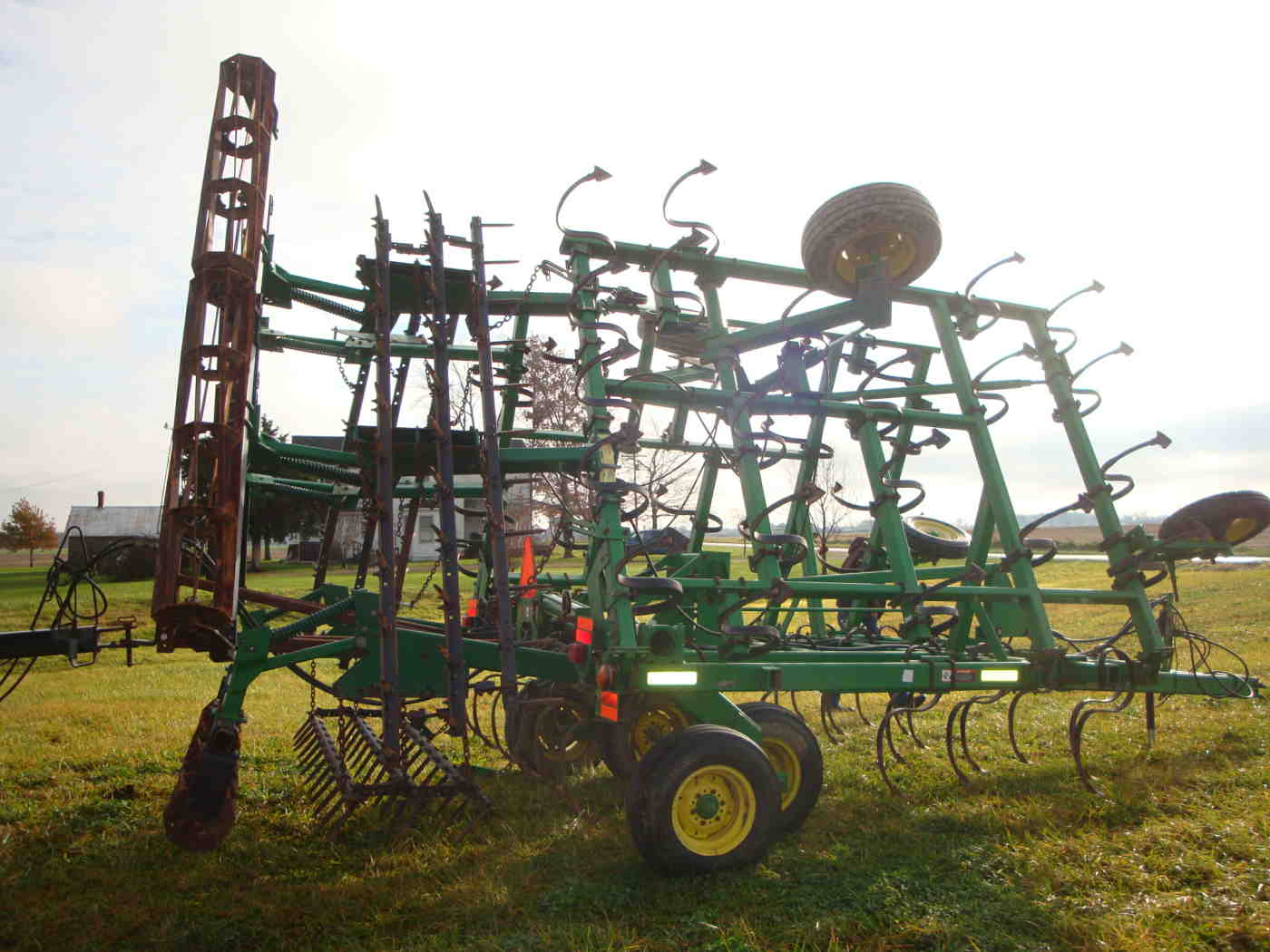 27ft John Deere Field Cultivator w/harrow & rolling baskets serial