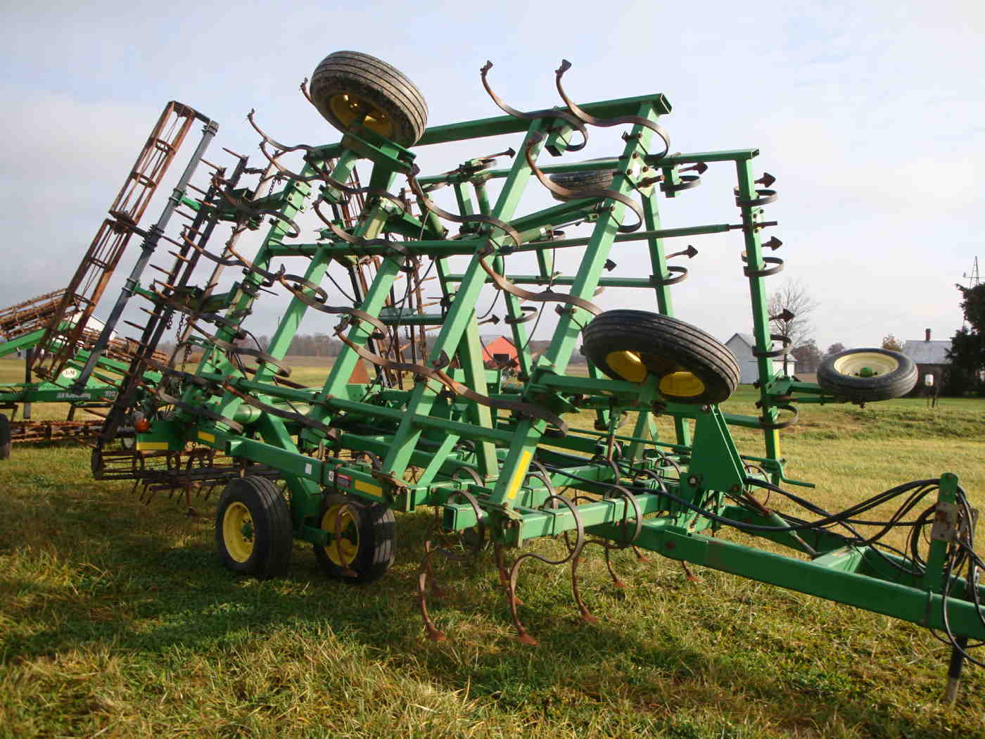 27ft John Deere Field Cultivator w/harrow & rolling baskets serial