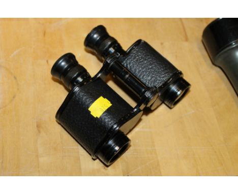 A PAIR OF ARMY BINOCULARS MARKED 'PRISMATIC No 3'