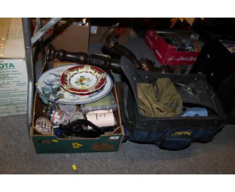 TWO TRAYS OF SUNDRIES TO INCLUDE A ROYAL WORCESTER BOWL