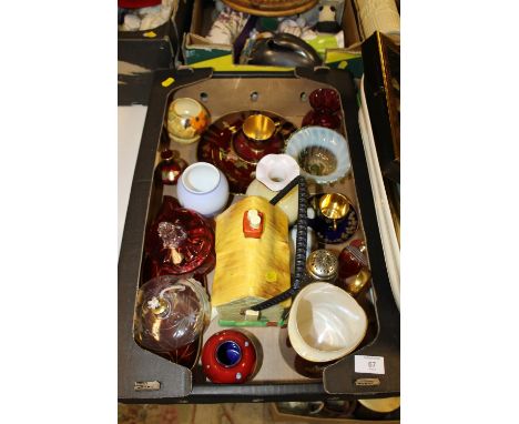A TRAY OF CERAMICS + GLASSWARE TO INCLUDE CARLTONWARE