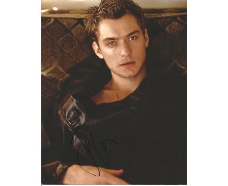 Jude Law signed 10x8 portrait colour photo. English actor. He has received nominations for two Academy Awards, two Screen Act