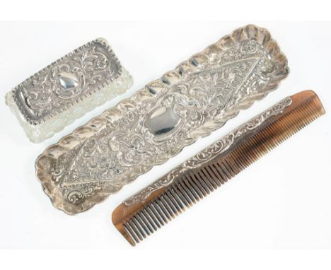 AN EDWARD VII CUT GLASS HAIRPIN BOX WITH EMBOSSED SILVER COVER, 9.5CM W, BIRMINGHAM 1904, A SIMILAR SILVER COMB TRAY AND SILV