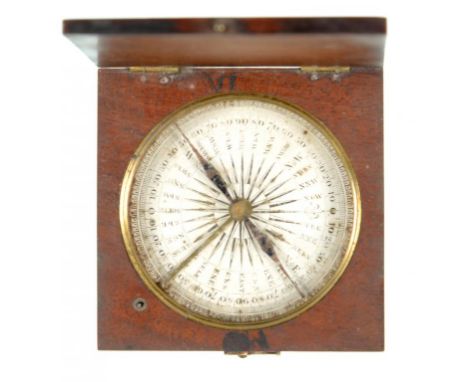 AN EARLY 19TH C ENGLISH MAHOGANY POCKET COMPASS, 6.5CM W