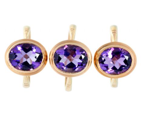 THREE 9CT GOLD GEM SET RINGS, SIZES P AND M, SIZES K, L AND P, 9.2G
