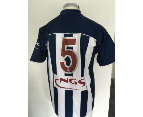 Real Sociedad 2006 Match Worn Football Shirt: Home short sleeve number 5 with no badging to arms. Worn by unknown player v To