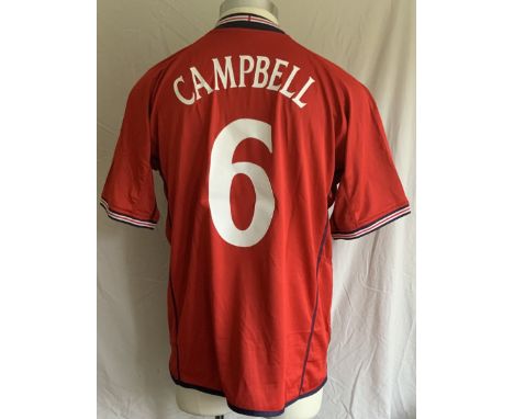 England 2002 Match Issued Football Shirt: Red short sleeve with number 2 to front and back. Campbell to rear with front havin