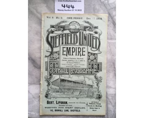 1904 - 1905 Sheffield United v Sunderland Football Programme: Ex bound 16 page programme with covers. First team league match