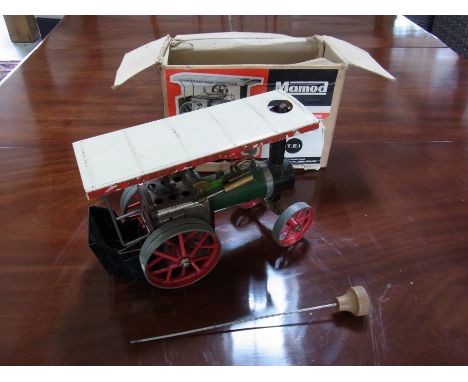 A Mamod Traction Engine, boxed T.E.I
Condition report: Rusty with paint missing 