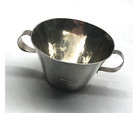 Vintage hallmarked 1996 Birmingham silver twin handled bowl (102g)