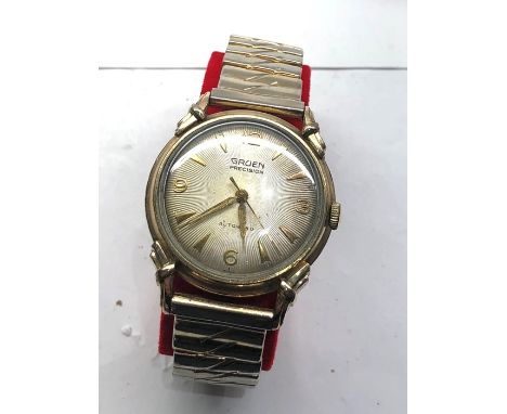 Vintage Corvette automatic gents wristwatch working but no warranty given 