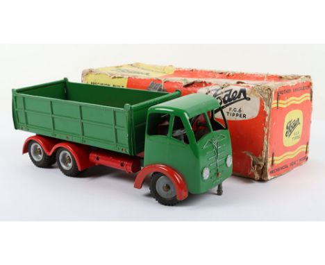 Shackleton Foden FG 6-wheel Tipper lorry, green cab, powder blue chassis, red/green tipper and red mudguards, in very good  u