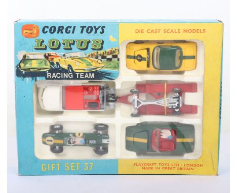 Corgi GS 37 Lotus Racing Team, set comprising VW Breakdown truck, trailer with chassis, Lotus F1 racing car and two Lotus Ela