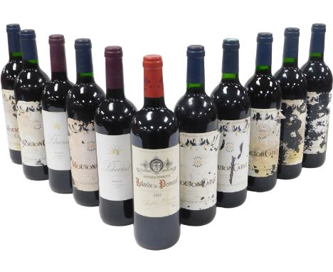 Eight bottles of Mouton Cadet bordeaux 2001, two bottles of Finga Liertad merlot cosecha 2012, and a bottles of Linlande de P
