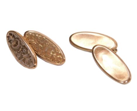 A pair of 9ct gold double oval and chain link cufflinks, with engraved floral and foliate decoration, 3.3g.