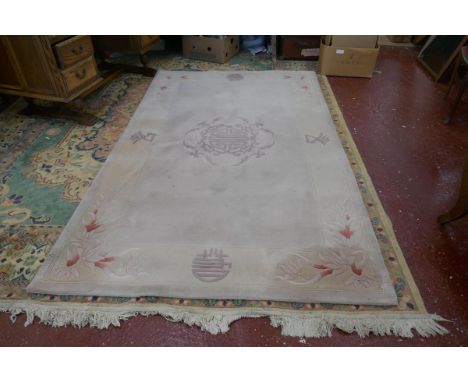 Chinese carpet - Approx size: 247cm x 153cm