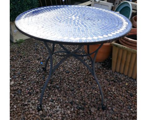 Round tile top garden table