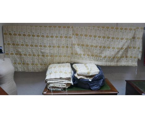 Collection of William Morris design country house curtains