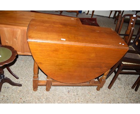 OAK GATE LEG TABLE, OVAL, APPROX 103 X 153CM